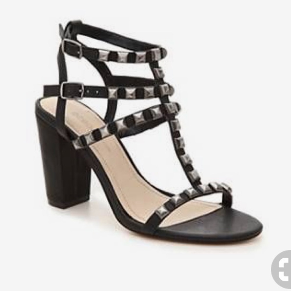 Block heel sandal